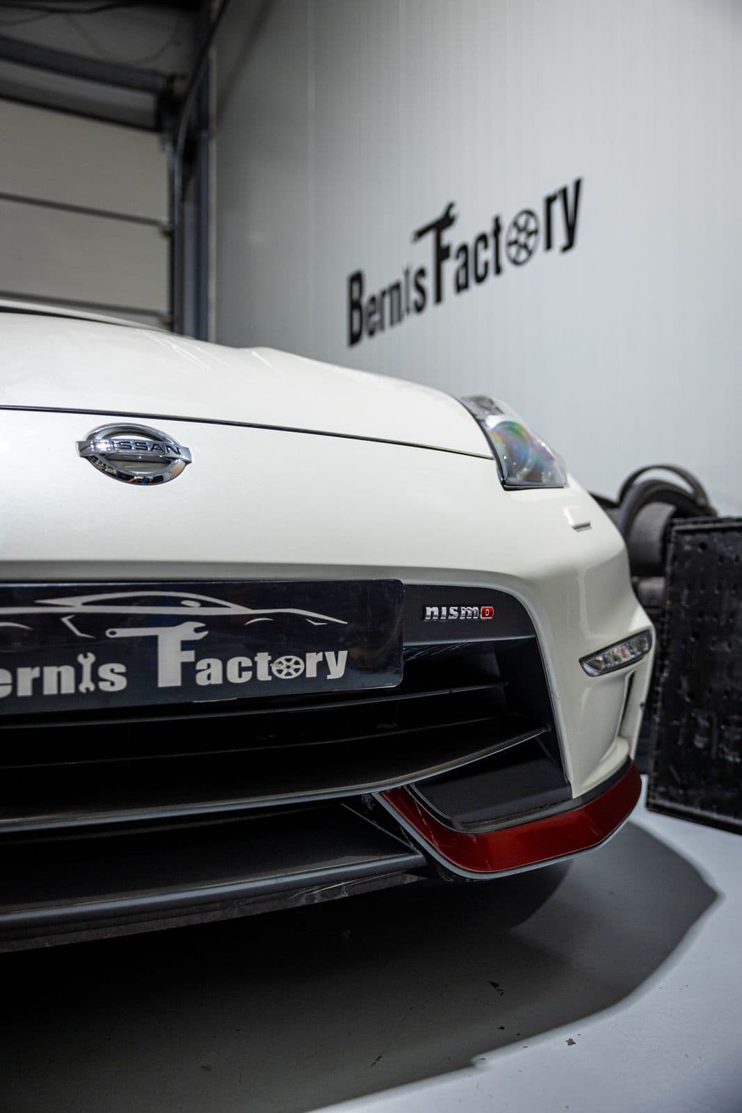 Nissan 370Z Nismo — photo 7