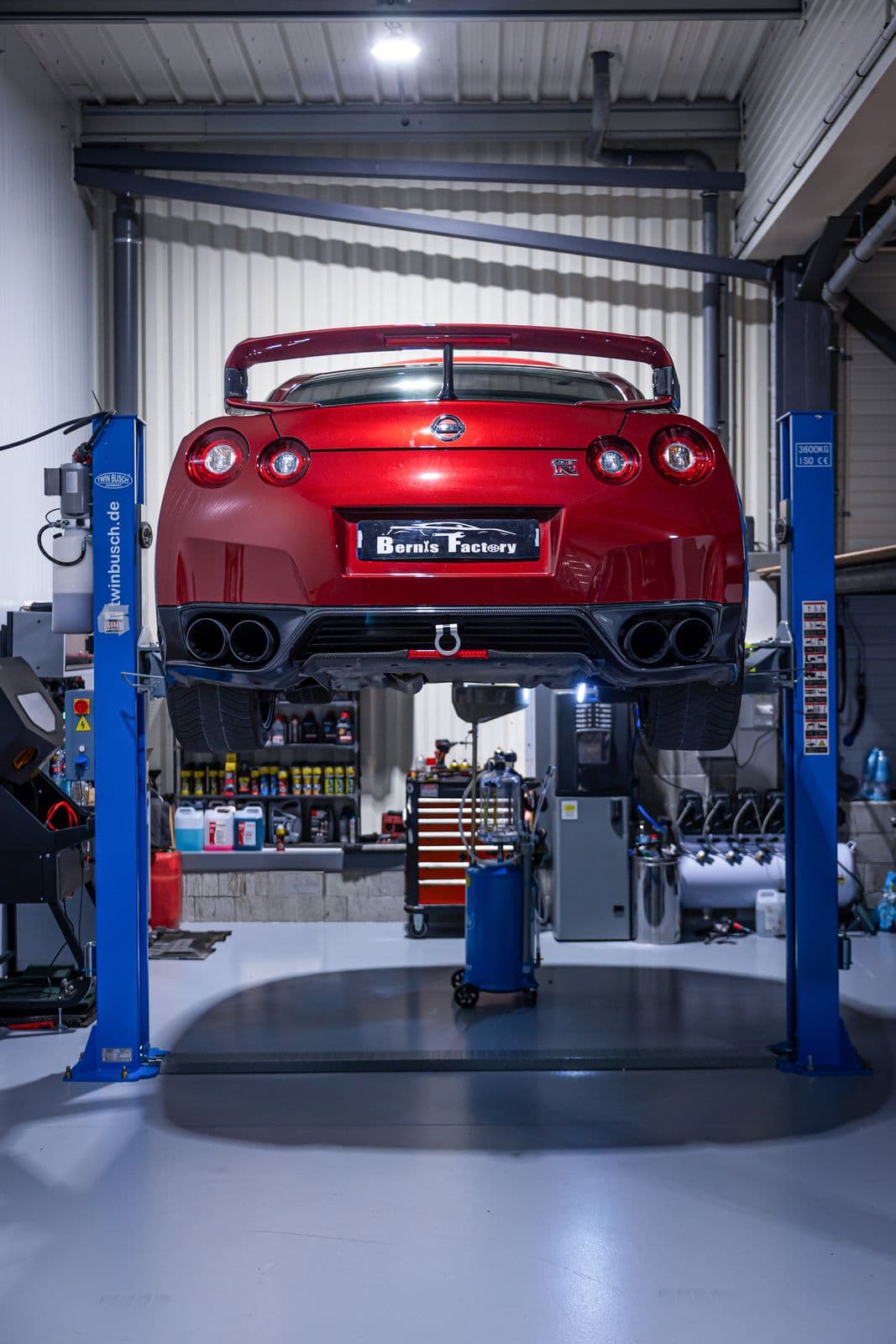 Nissan R35 GT-R — Cyril & Valentina — photo 9